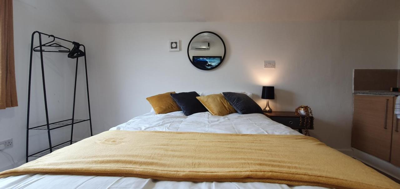 Fast Broadband, Budget Stay, Free Netflix. Cardiff Eksteriør billede